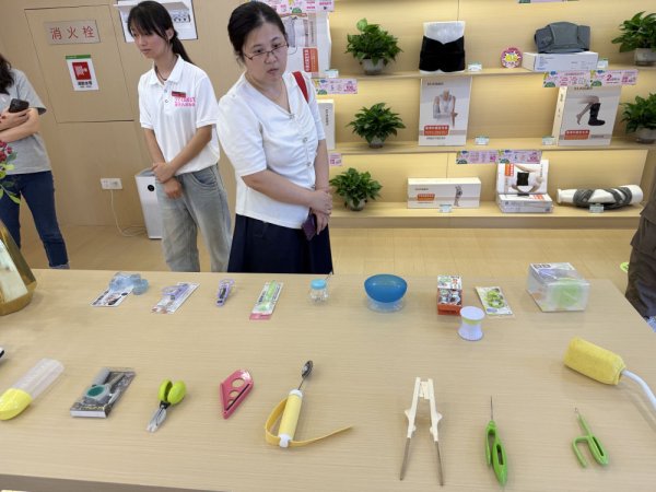 股票配资账户 面向“夕阳市场”培育“朝阳产业” 重庆推动银发经济高质量发展