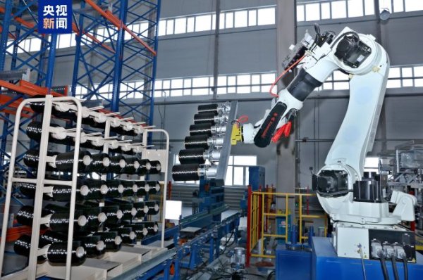 十大优质配资平台 活力中国调研行丨这根“丝”，硬气！